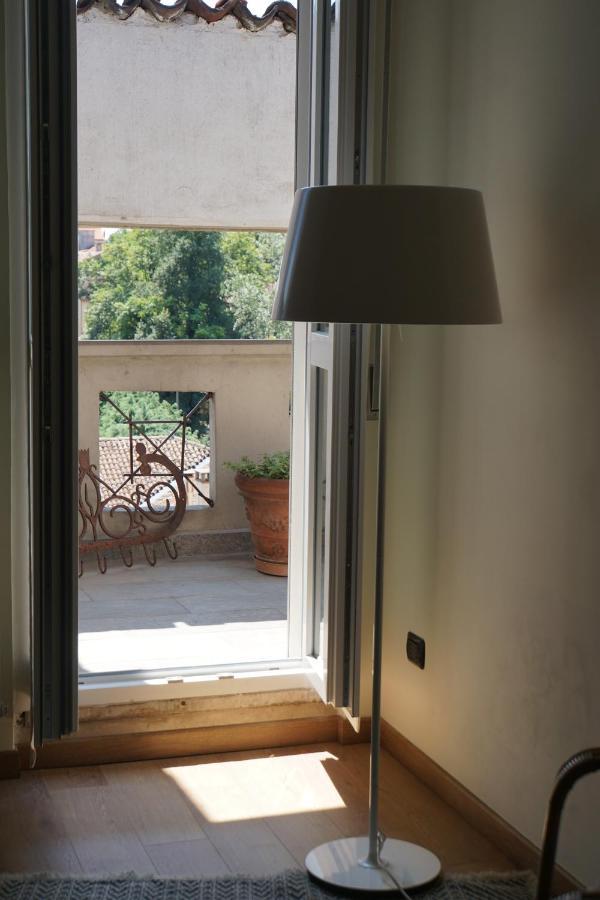 La Rotonda 2 Camere Con Terrazza In Centro Pavia Exterior photo